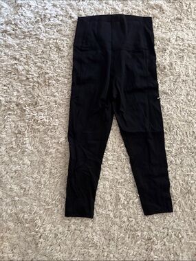 ZYIA Black womens High-Waist Cropped Leggings